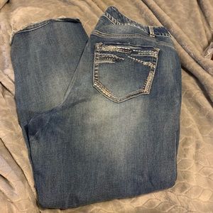 Maurice brand sz 18 distressed crop jeans